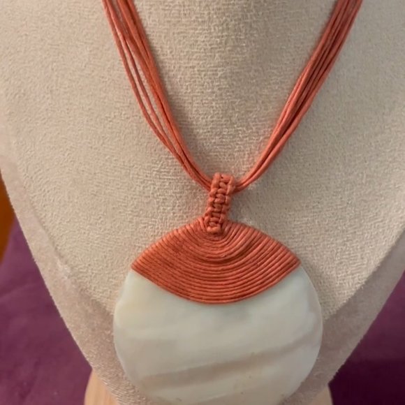 Mother of Pearl Medallion Pendant - Picture 4 of 4